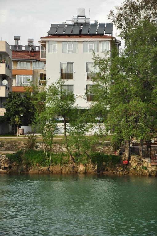River Hotel มานาฟกัท ภายนอก รูปภาพ